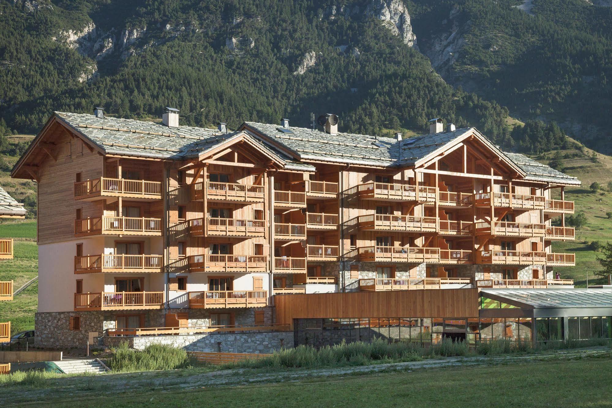 Cgh Residences & Spas Les Chalets De Flambeau Lanslebourg-Mont-Cenis Eksteriør bilde