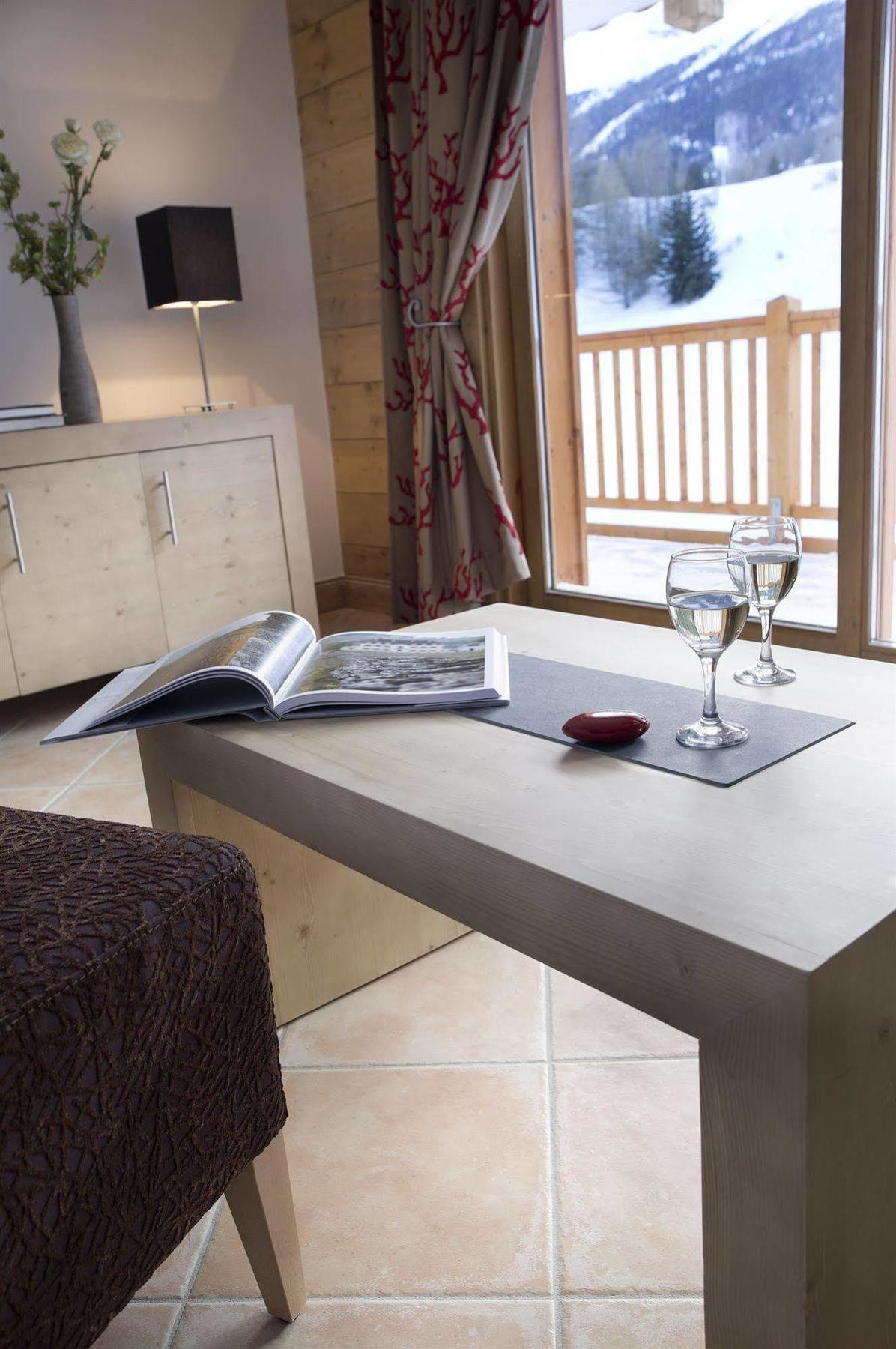 Cgh Residences & Spas Les Chalets De Flambeau Lanslebourg-Mont-Cenis Eksteriør bilde
